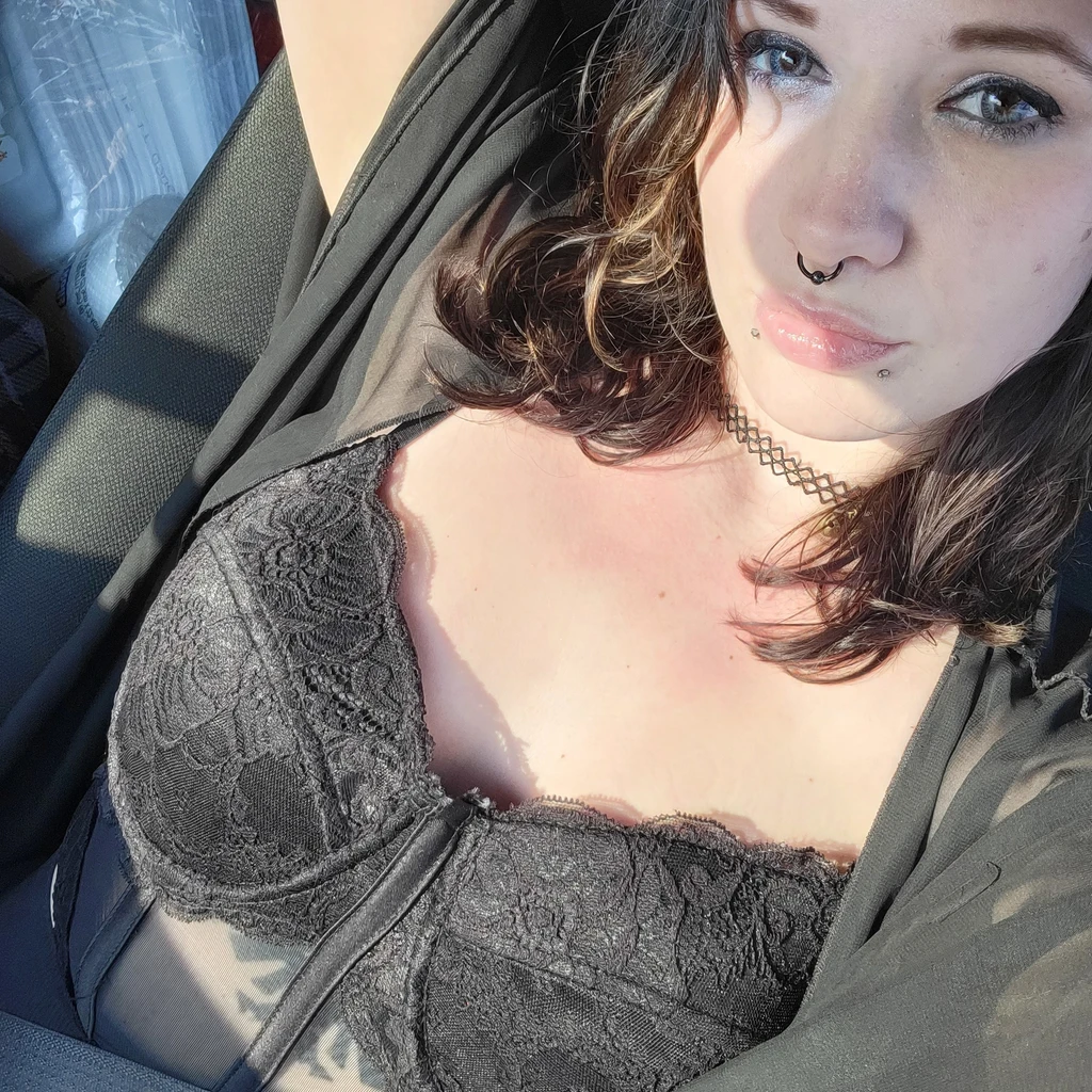Luna Lacey