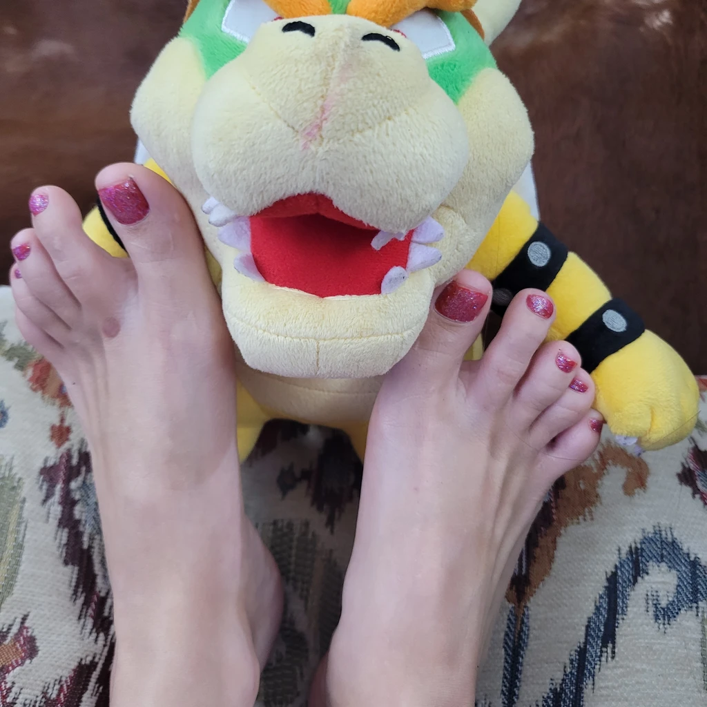 Angelic Feet