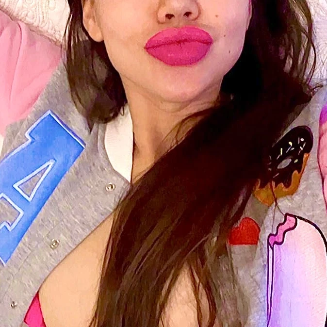 Secret_Gir1_free