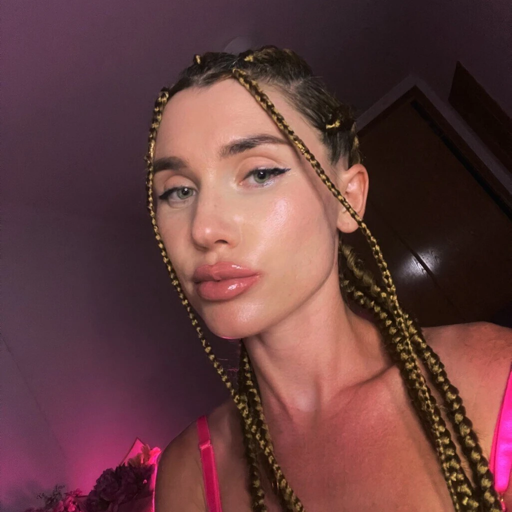Arina Grace