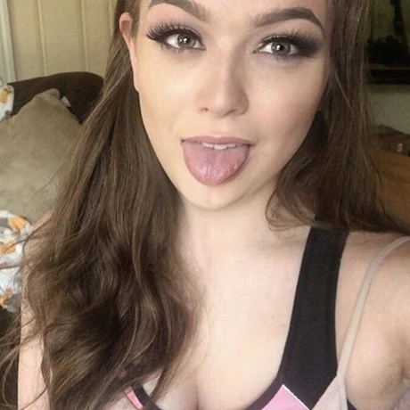Alaina Fox