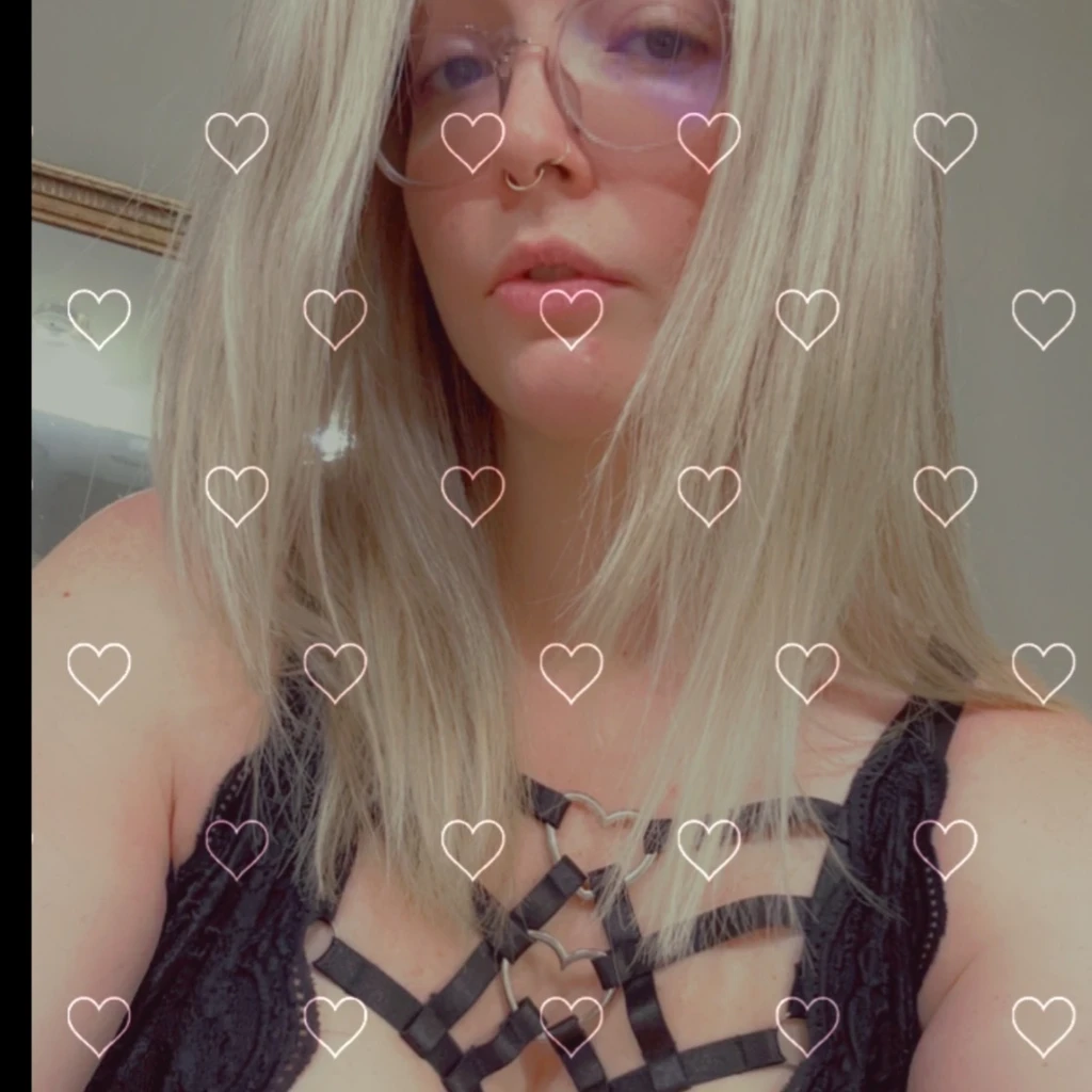 Avatar of @allyluxxx
